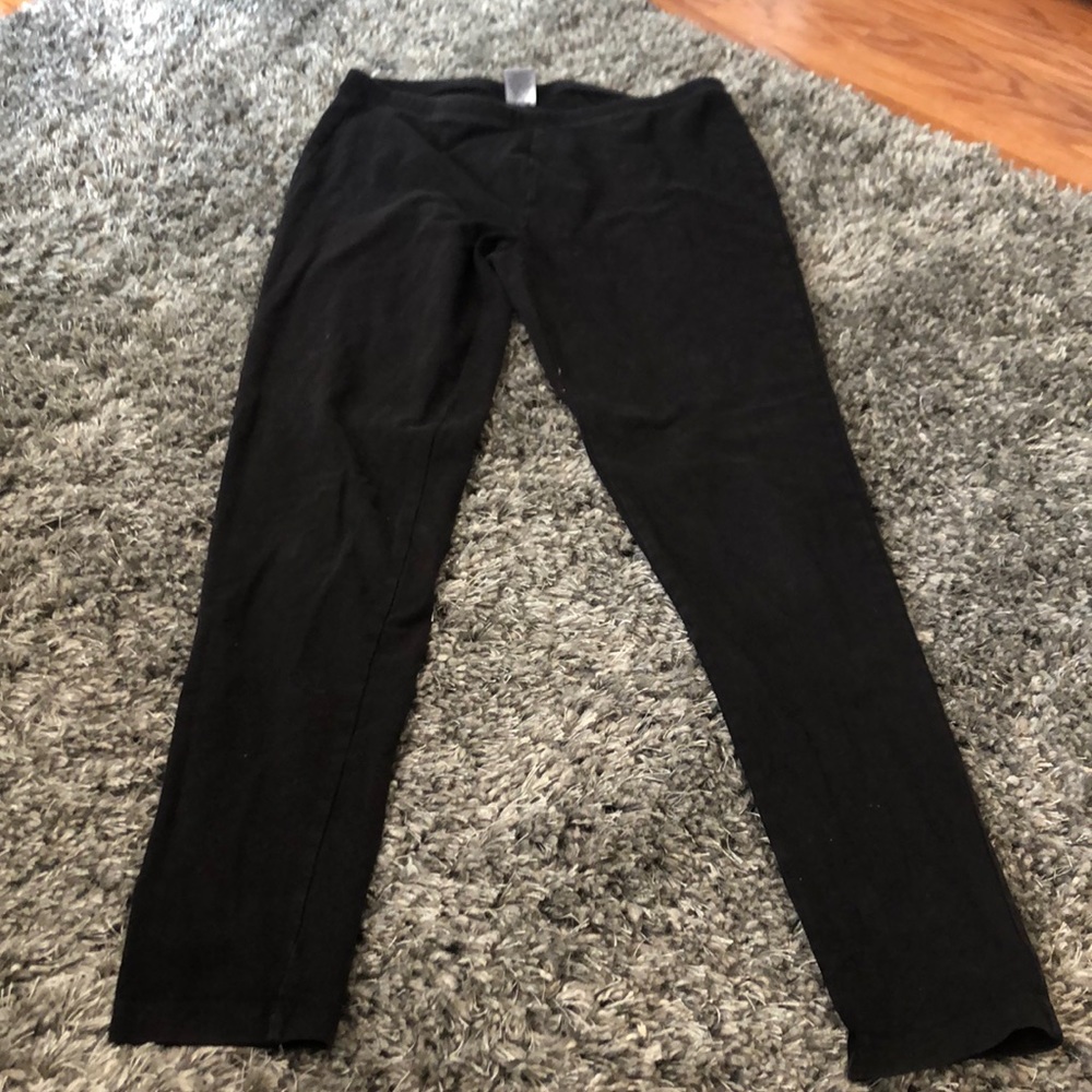 Plain black leggings